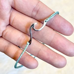 Pura Vida Smooth Wave Charm Bracelet